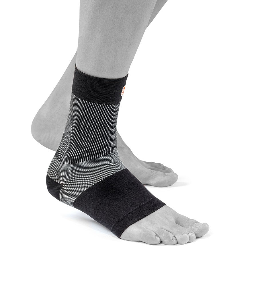 Orthoself Sprunggelenkbandage mit leichter Kompression bei Sprunggelenksproblemen