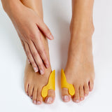 3-in-1 hallux valgus protector with toe separator and gel pad